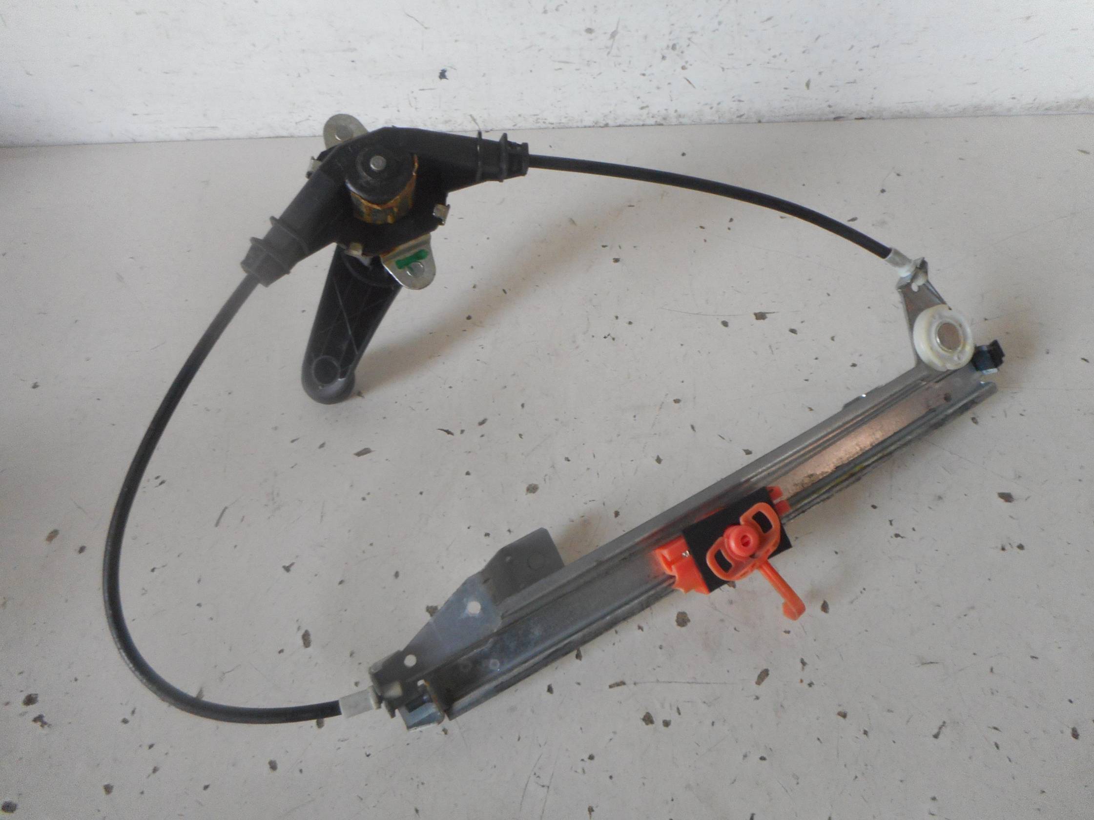 Alzacristallo porta post. sx.